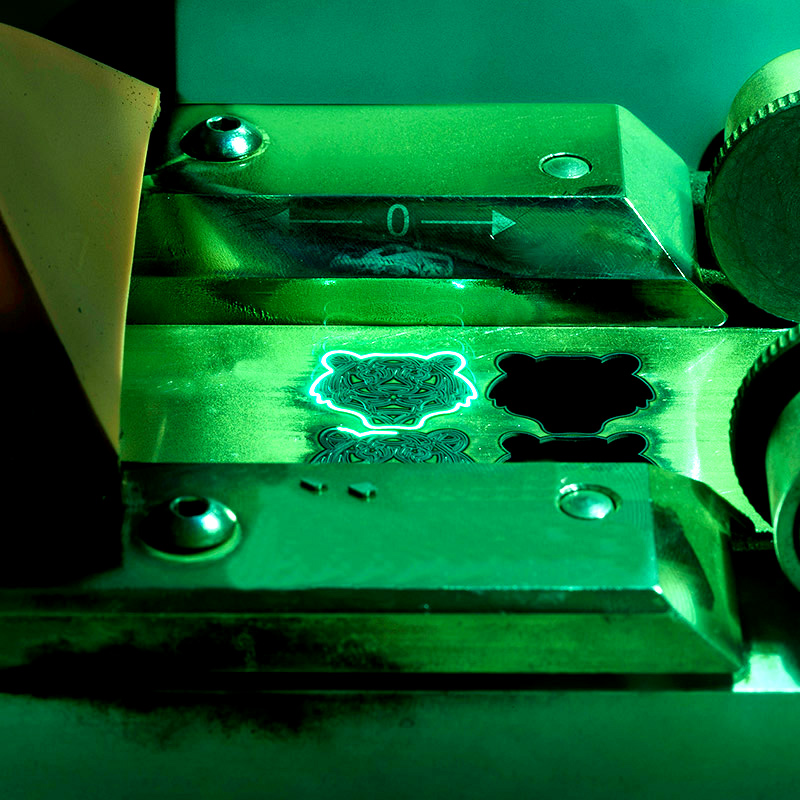 Laserskærning af sterlingsølv and gold 585